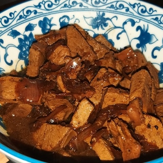 フィリピン料理:アドボンアタイ(豚レバーの煮物)